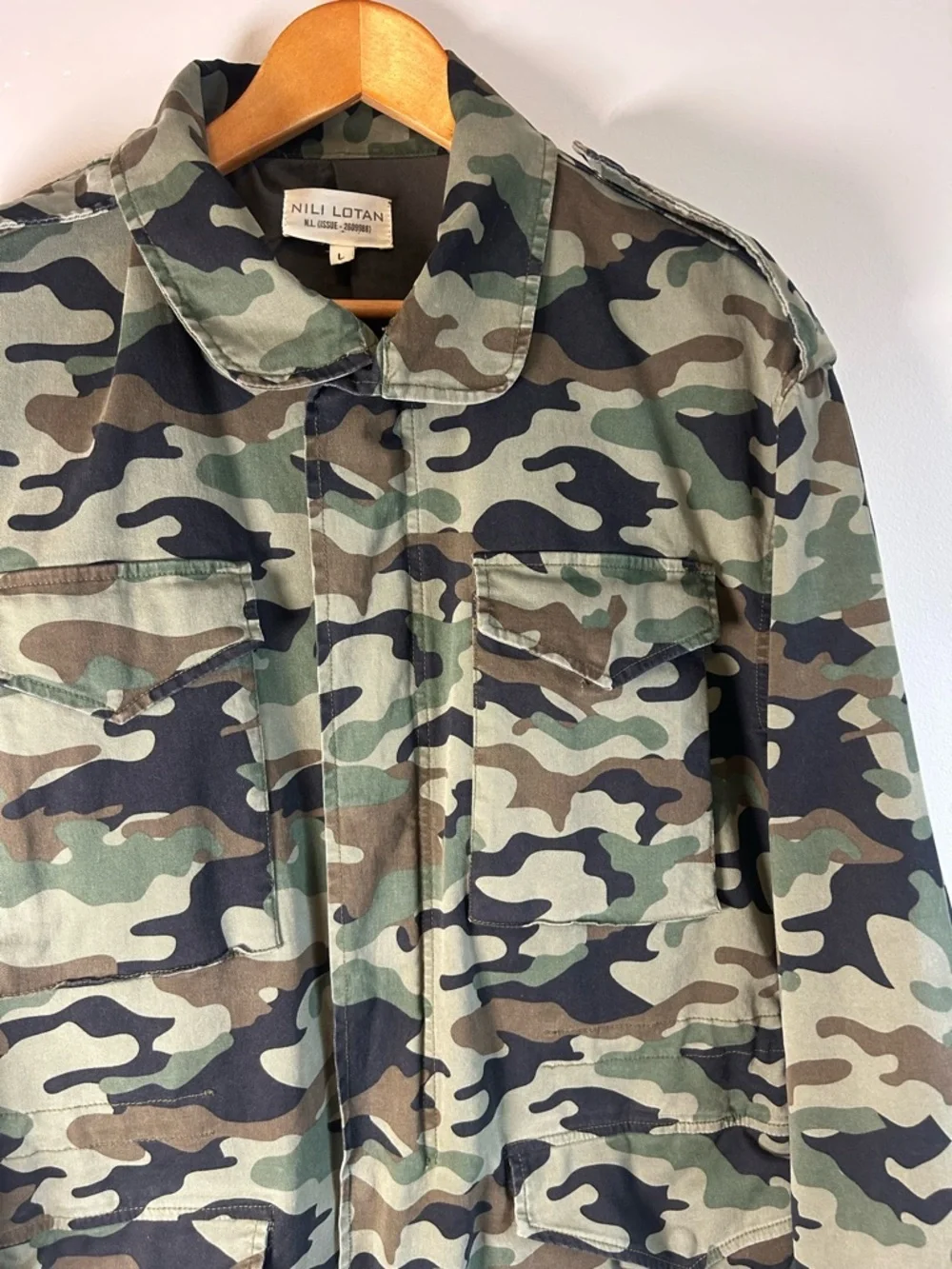 Nili Lotan Jackie Camouflage Army Barn Jacket Women’s Size L NWOT MSRP $895 - Picture 5 of 11